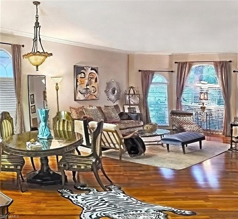 7852 Stratford Dr, Naples, FL 34104-6