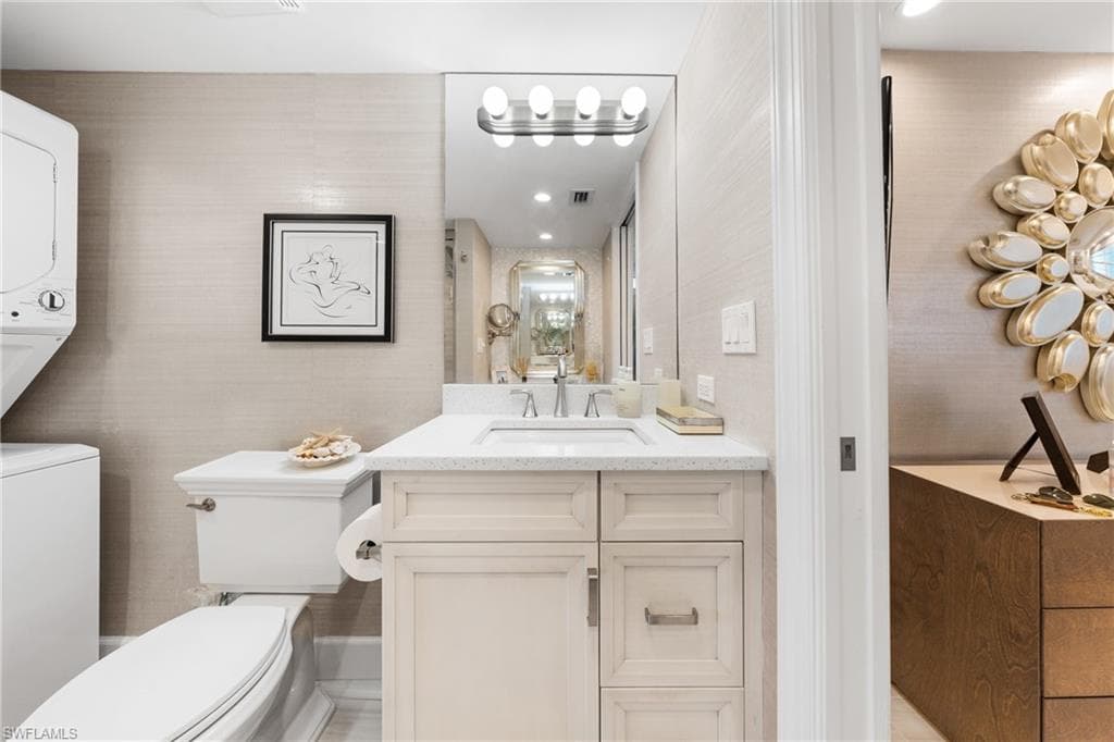 4200 Belair Ln 300, Naples, FL 34103-19