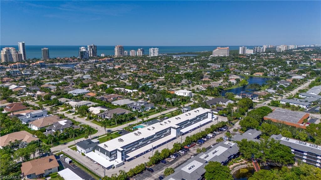 4200 Belair Ln 300, Naples, FL 34103-32