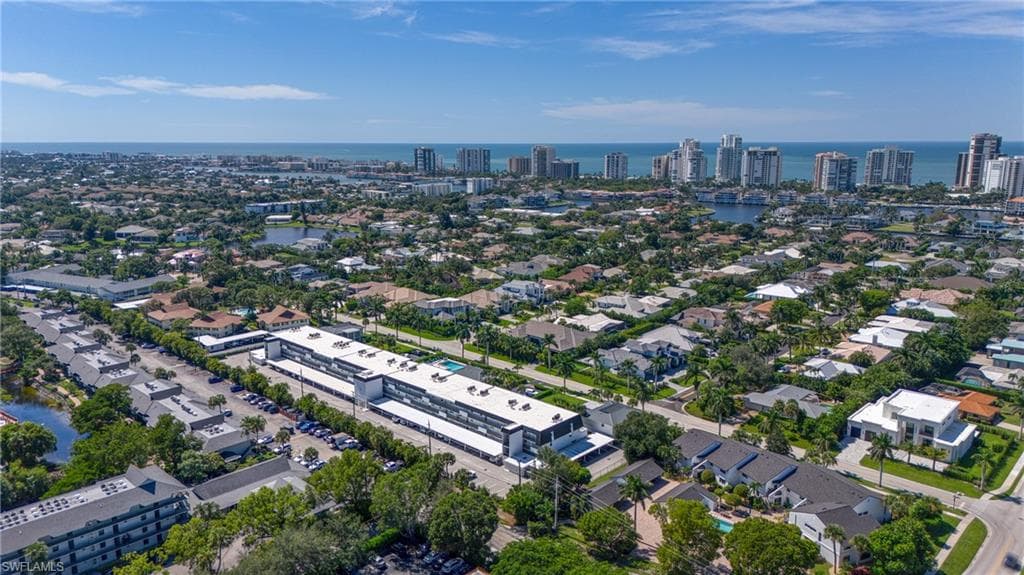 4200 Belair Ln 300, Naples, FL 34103-33