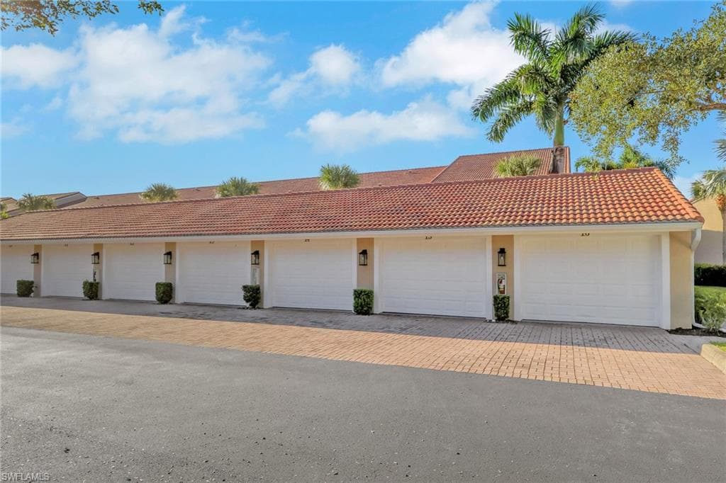 2386 Magnolia Ave 7816, Naples, FL 34112-17