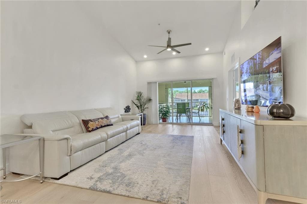 2386 Magnolia Ave 7816, Naples, FL 34112-5