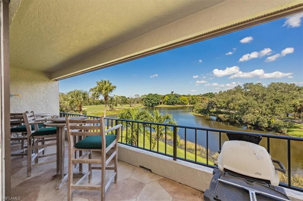 102 Tall Pine Ln 3107, Naples, FL 34105-4