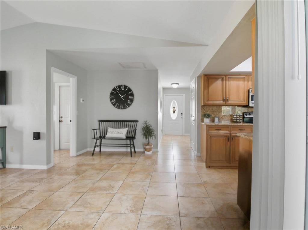 4142 22nd Ct, Cape Coral, FL 33914-13