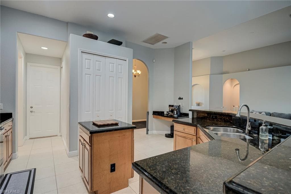 3781 29th Ave SW, Naples, FL 34117-15