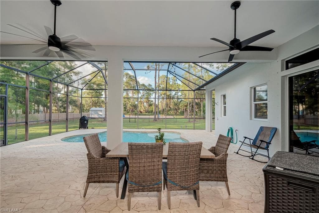 3781 29th Ave SW, Naples, FL 34117-33