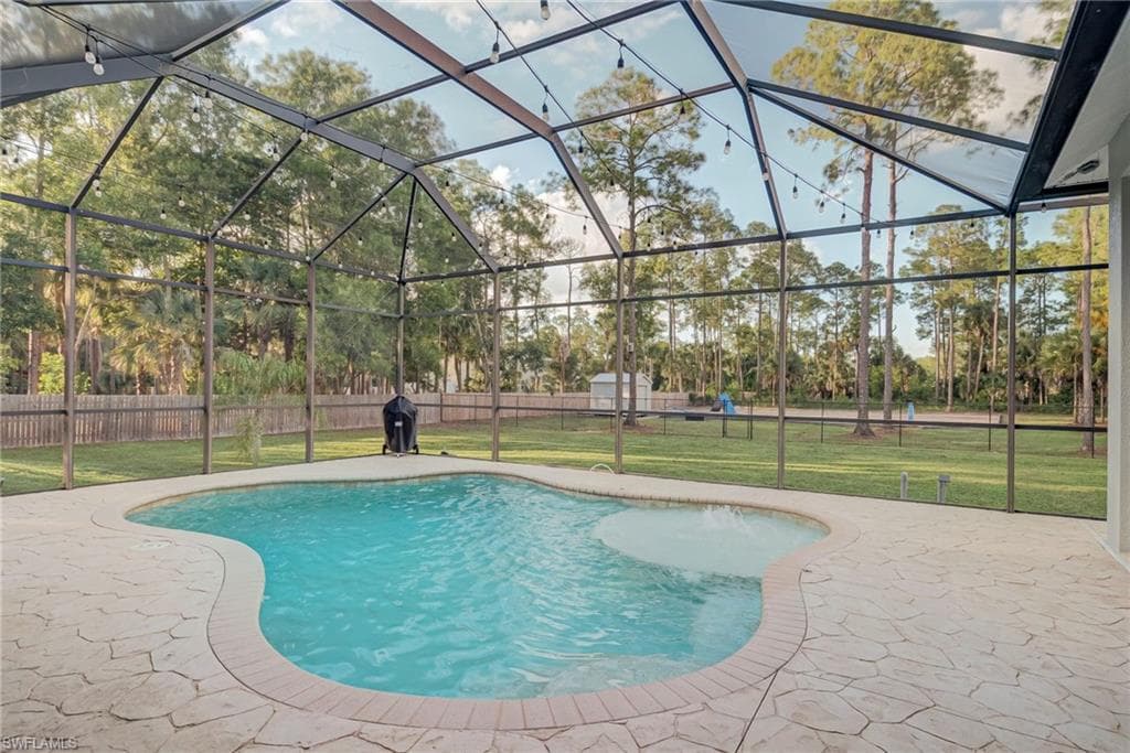 3781 29th Ave SW, Naples, FL 34117-35