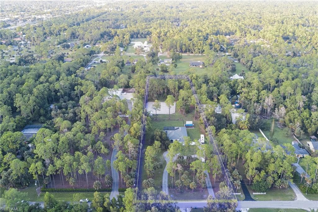 3781 29th Ave SW, Naples, FL 34117-41