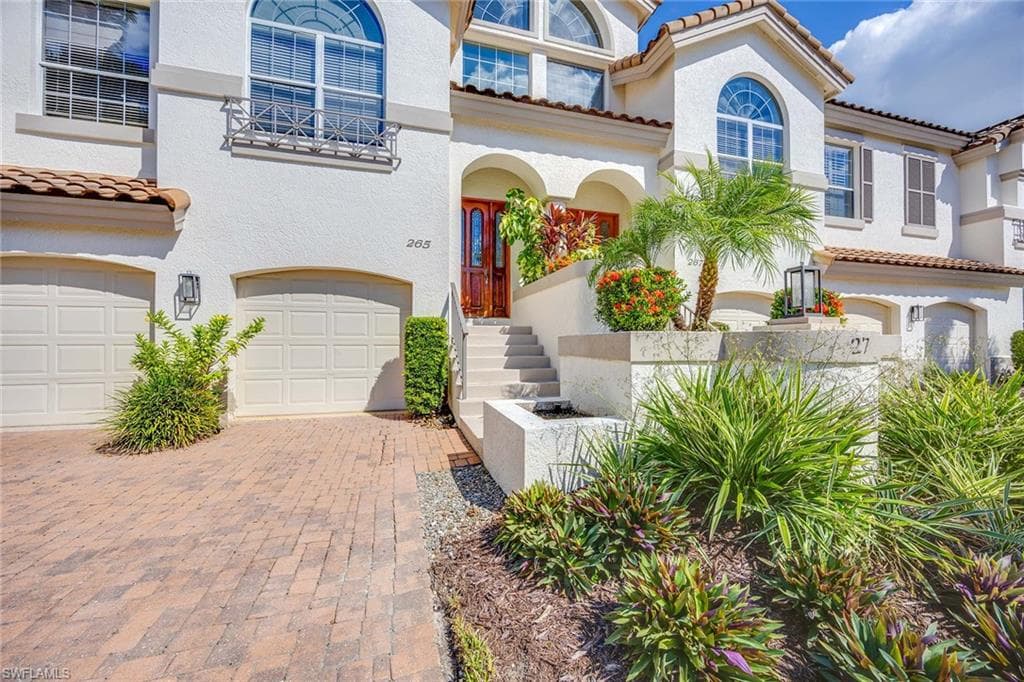 265 Colonade Cir 2703, Naples, FL 34103-9