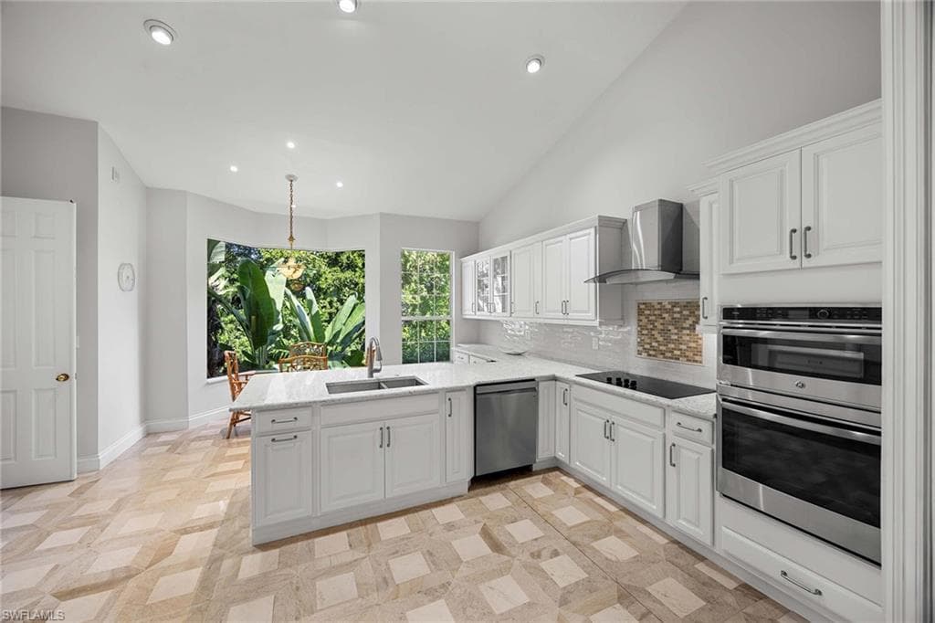 265 Colonade Cir 2703, Naples, FL 34103-20