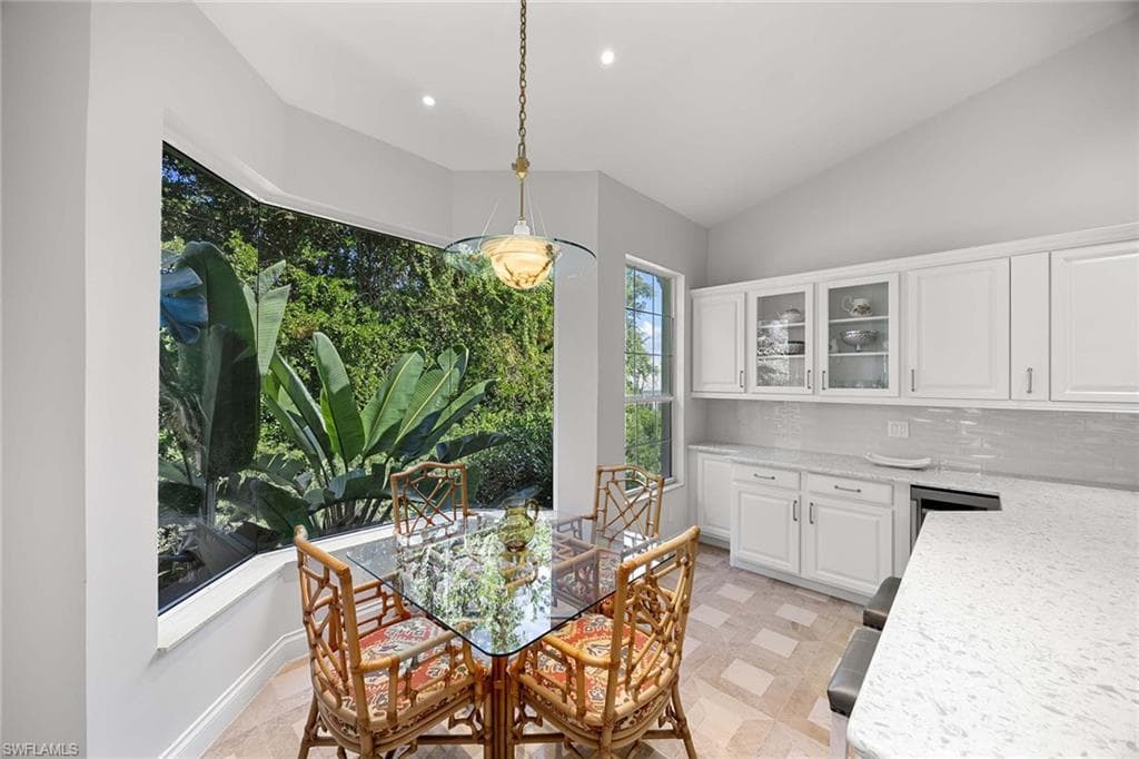 265 Colonade Cir 2703, Naples, FL 34103-23