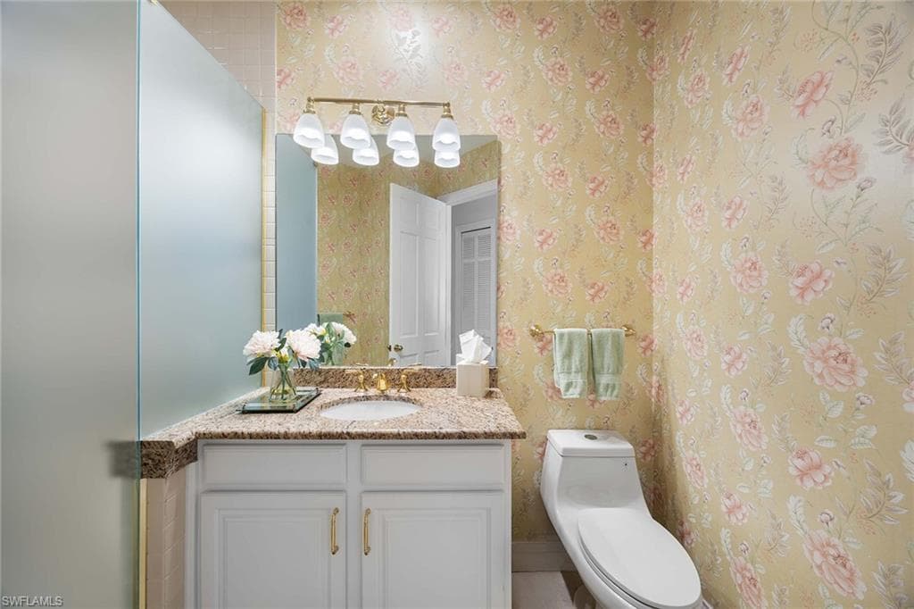 265 Colonade Cir 2703, Naples, FL 34103-34