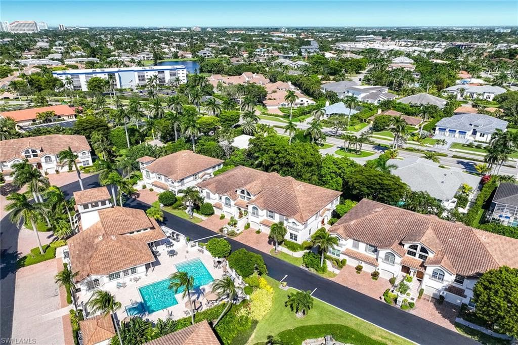 265 Colonade Cir 2703, Naples, FL 34103-3