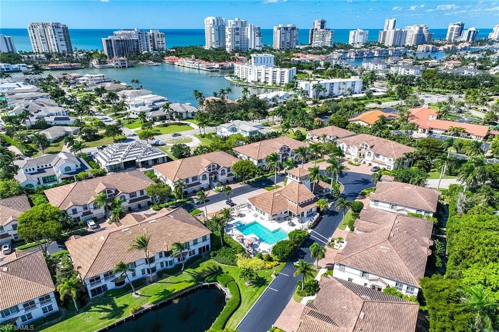 265 Colonade Cir 2703, Naples, FL 34103-4