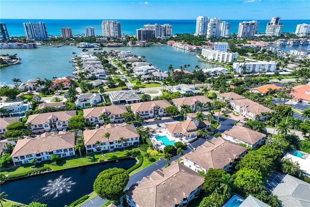 265 Colonade Cir 2703, Naples, FL 34103-5