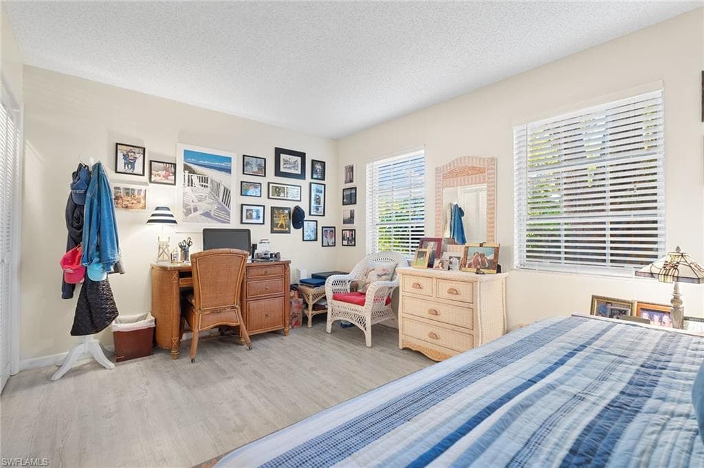 117 Bob O Link Way 17a, Naples, FL 34105-17