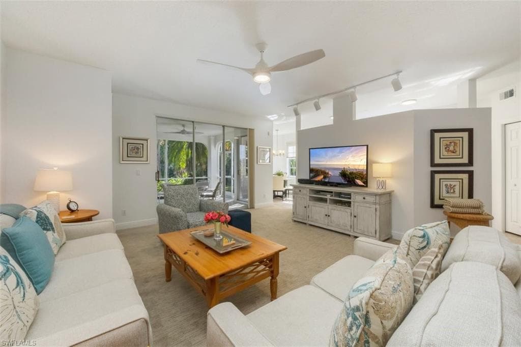 515 Laguna Royale Blvd 102, Naples, FL 34119-10