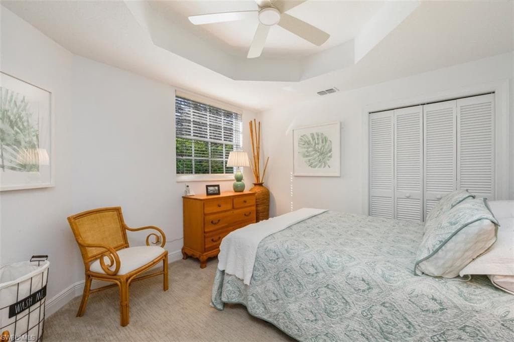 515 Laguna Royale Blvd 102, Naples, FL 34119-21