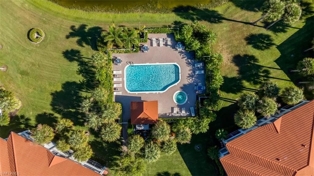 515 Laguna Royale Blvd 102, Naples, FL 34119-27