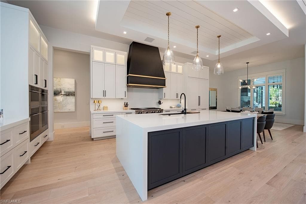 2191 Coach House Ln, Naples, FL 34105-11