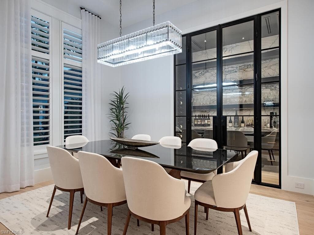 2191 Coach House Ln, Naples, FL 34105-15