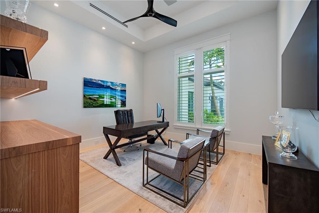 2191 Coach House Ln, Naples, FL 34105-17