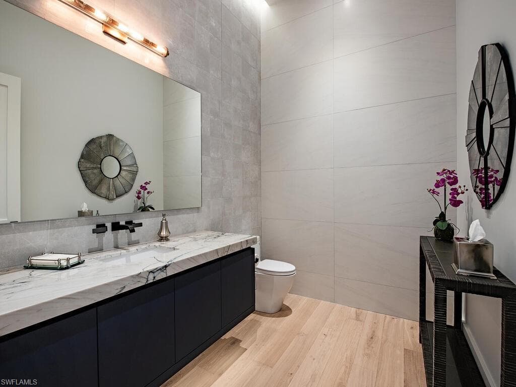 2191 Coach House Ln, Naples, FL 34105-18