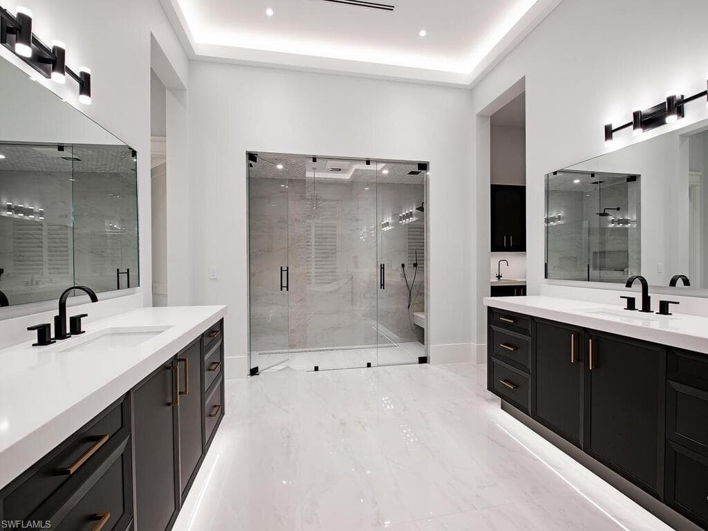 2191 Coach House Ln, Naples, FL 34105-21