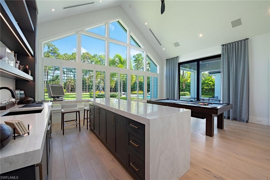 2191 Coach House Ln, Naples, FL 34105-28