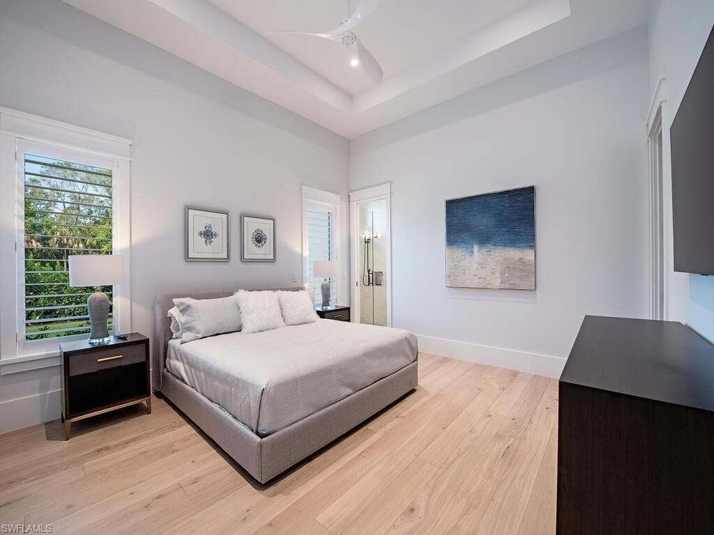 2191 Coach House Ln, Naples, FL 34105-32