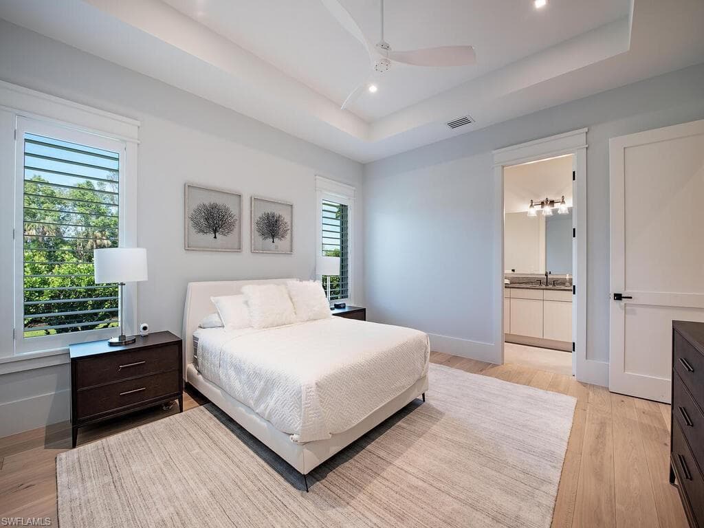 2191 Coach House Ln, Naples, FL 34105-34