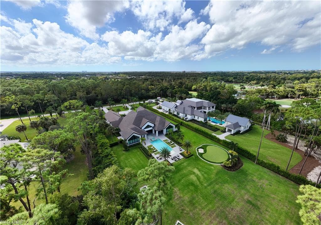 2191 Coach House Ln, Naples, FL 34105-5