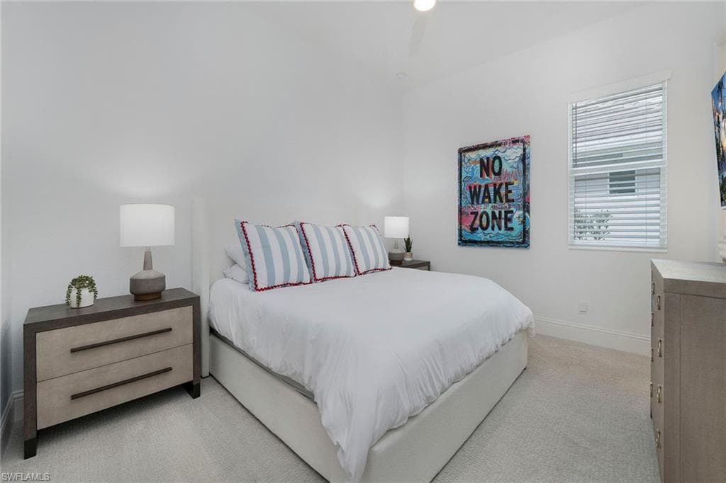 14391 Laguna Springs Ln, Naples, FL 34114-18