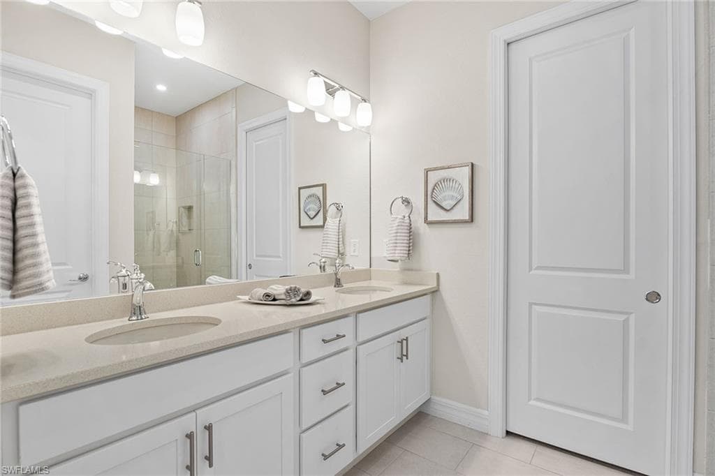 238 Indies Dr E 201, Naples, FL 34114-12