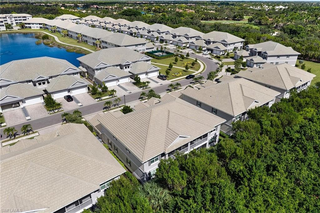 238 Indies Dr E 201, Naples, FL 34114-31