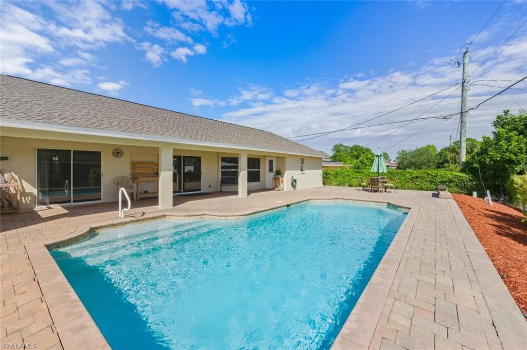 18447 Camellia Rd, Fort Myers, FL 33967-32