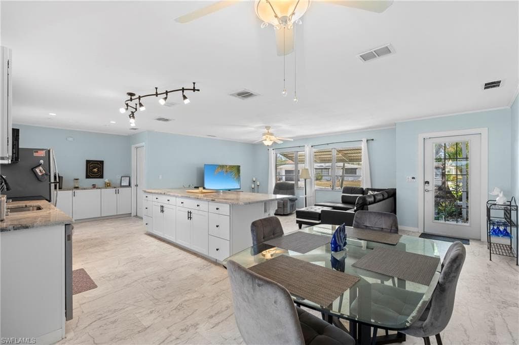 4902 Seville Ct, Cape Coral, FL 33904-23