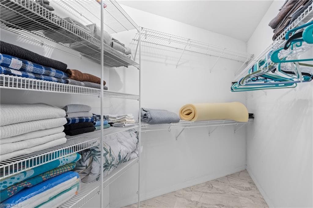 4902 Seville Ct, Cape Coral, FL 33904-28