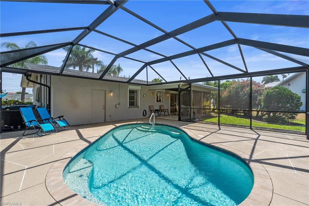 4902 Seville Ct, Cape Coral, FL 33904-41