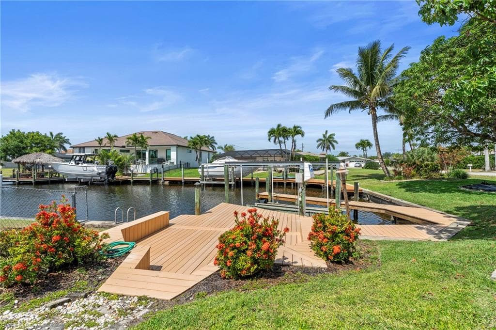 4902 Seville Ct, Cape Coral, FL 33904-45