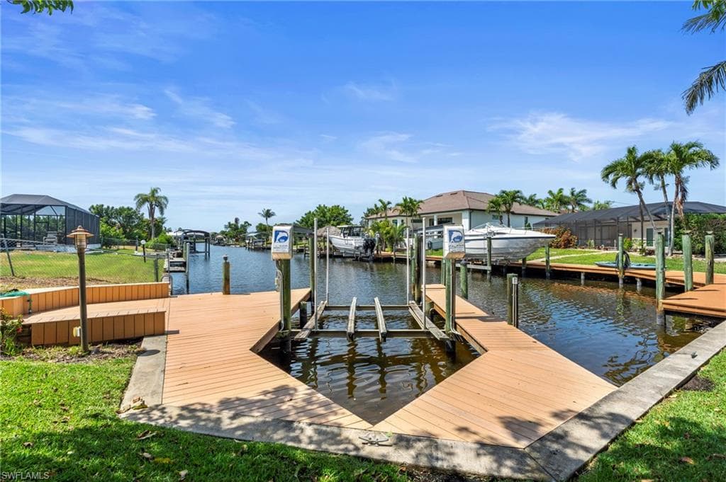 4902 Seville Ct, Cape Coral, FL 33904-46