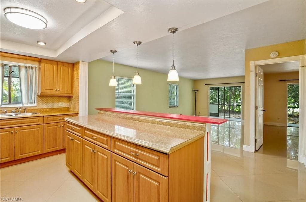 4300 Gulfstream Dr 1b, Naples, FL 34112-1