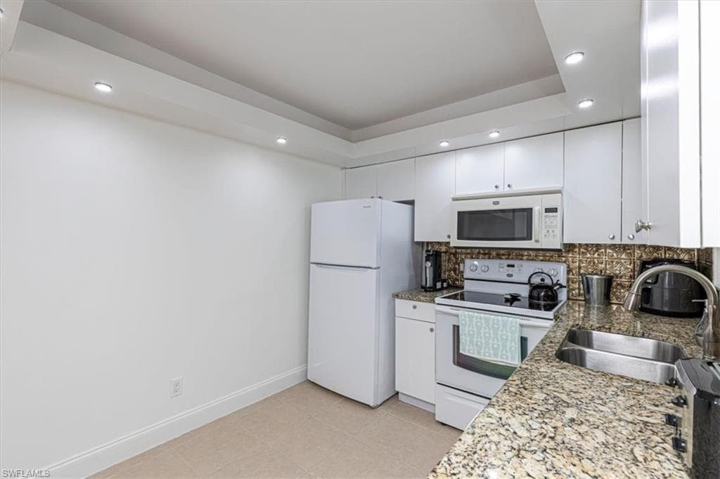 3615 Boca Ciega Dr 202, Naples, FL 34112-15