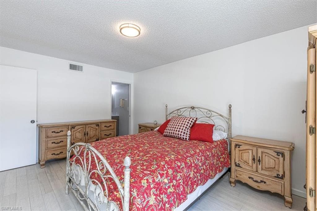 3615 Boca Ciega Dr 202, Naples, FL 34112-7