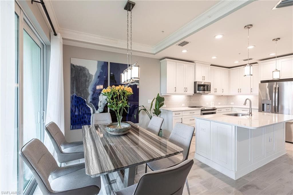 2319 Sawyers Hill Rd 703, Naples, FL 34120-12