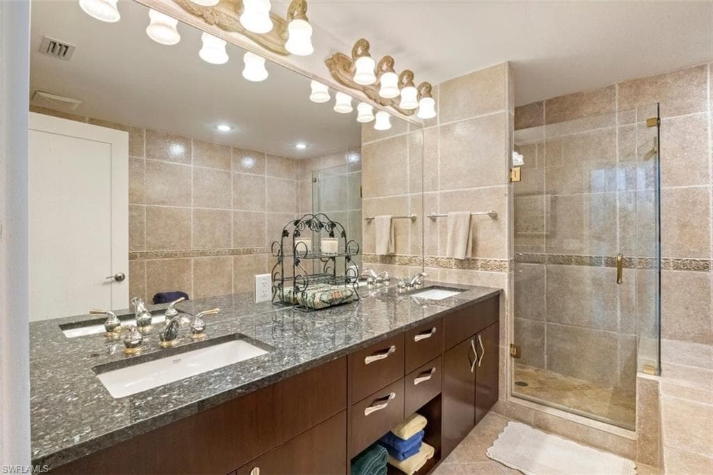 550 Cormorant Cv, Naples, FL 34113-20