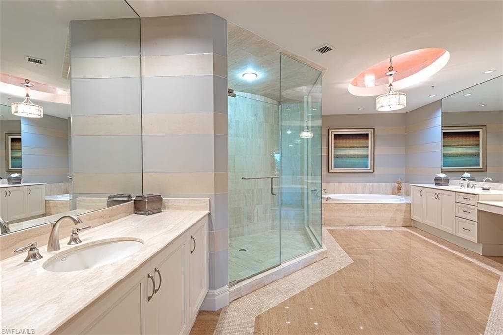 4501 Gulf Shore Blvd N 404, Naples, FL 34103-10