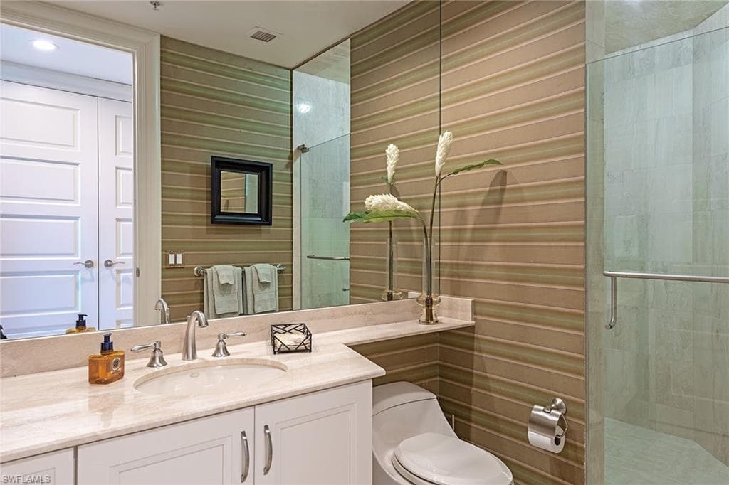 4501 Gulf Shore Blvd N 404, Naples, FL 34103-14