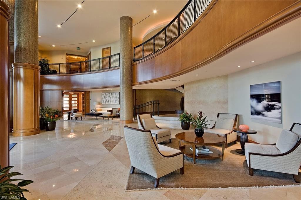 4501 Gulf Shore Blvd N 404, Naples, FL 34103-18