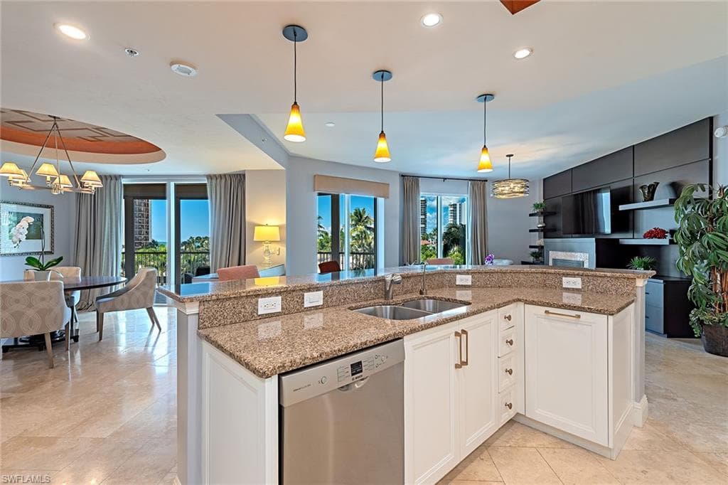 4501 Gulf Shore Blvd N 404, Naples, FL 34103-7